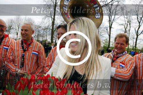 Lisse 9 april 2016
Doop van tulip Estavana Polman in de keukenhof. Estavana is de nieuwe vriendin van Rafael v d Vaart. Haar ouders zijn ook aanwezig.