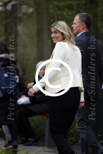 Lisse 9 april 2016
Doop van tulip Estavana Polman in de keukenhof. Estavana is de nieuwe vriendin van Rafael v d Vaart. Haar ouders zijn ook aanwezig.