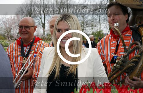 Lisse 9 april 2016
Doop van tulip Estavana Polman in de keukenhof. Estavana is de nieuwe vriendin van Rafael v d Vaart. Haar ouders zijn ook aanwezig.