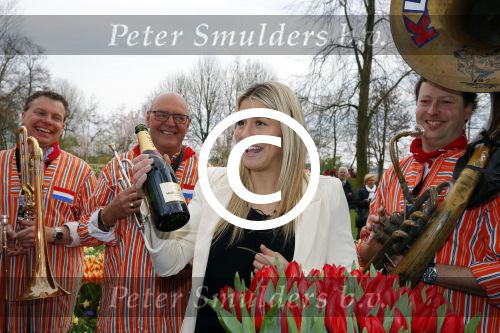 Lisse 9 april 2016
Doop van tulip Estavana Polman in de keukenhof. Estavana is de nieuwe vriendin van Rafael v d Vaart. Haar ouders zijn ook aanwezig.