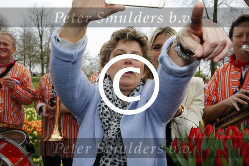 Lisse 9 april 2016
Doop van tulip Estavana Polman in de keukenhof. Estavana is de nieuwe vriendin van Rafael v d Vaart. Haar ouders zijn ook aanwezig.