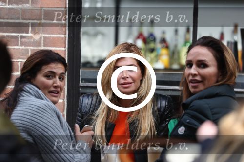Amsterdam 9 april 2016 
Estelle Cruijff met vriendinnen op terras.