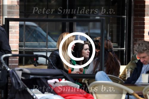 Amsterdam 9 april 2016 
Estelle Cruijff met vriendinnen op terras.