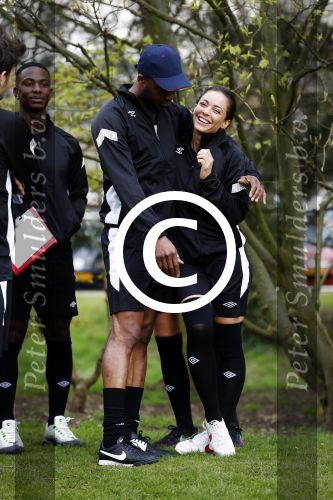 Rotterdam 13 april 2016
Life after Football LAF Voet golf met oa Eljero Elia Najib Amhali Pierre v Hooijdonk Fajah Lourens Joelle Witschge Ramon Beuk Evgeniy Levchencko Michael Mols Romano Denneboom Kahlid Boularouz en de organisatoren Regi Blinker enSoufian Asafiati