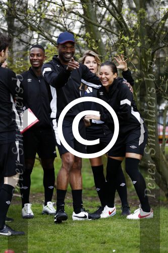 Rotterdam 13 april 2016
Life after Football LAF Voet golf met oa Eljero Elia Najib Amhali Pierre v Hooijdonk Fajah Lourens Joelle Witschge Ramon Beuk Evgeniy Levchencko Michael Mols Romano Denneboom Kahlid Boularouz en de organisatoren Regi Blinker enSoufian Asafiati