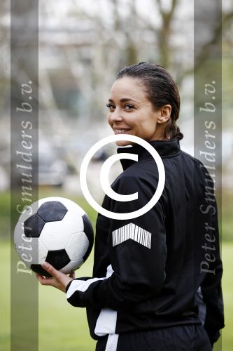 Rotterdam 13 april 2016
Life after Football LAF Voet golf met oa Eljero Elia Najib Amhali Pierre v Hooijdonk Fajah Lourens Joelle Witschge Ramon Beuk Evgeniy Levchencko Michael Mols Romano Denneboom Kahlid Boularouz en de organisatoren Regi Blinker enSoufian Asafiati