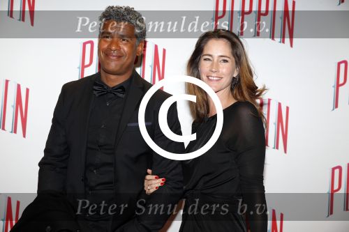 Amsterdam 10 maart 2016
Premiere Pippin in carre. Frank Rijkaard met zijn vrouw