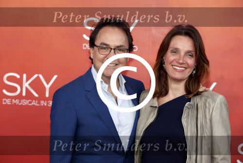 Amsterdam  3 april 2016
Premiere musical Sky in het Amsterdam theater.
Fred Boot met vrouw