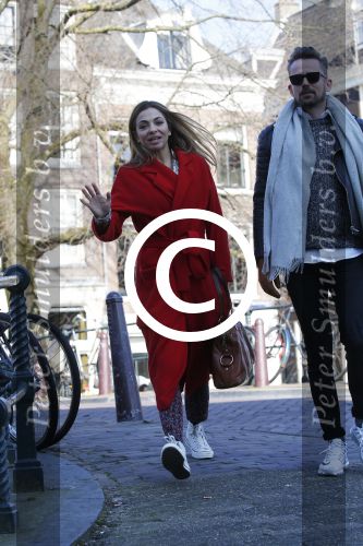Amsterdam 17 maart 2016.
Georgina Verbaan en Patrick Martens op terras in Amsterdam.