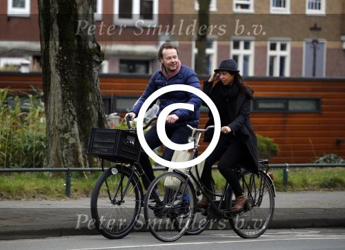 Amsterdam 23 maart 2016 
Gijs Staverman met (een) vriendin op de fiets in Amsterdam.