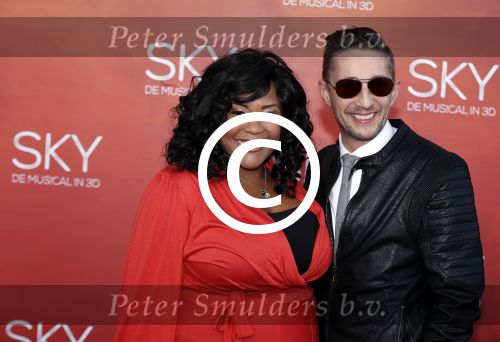 Amsterdam  3 april 2016
Premiere musical Sky in het Amsterdam theater.
Gitty Pregers met vriend