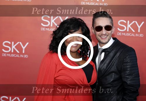 Amsterdam  3 april 2016
Premiere musical Sky in het Amsterdam theater.
Gitty Pregers met vriend
