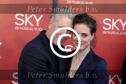 Amsterdam  3 april 2016
Premiere musical Sky in het Amsterdam theater. Hajo Bruins met vriendin