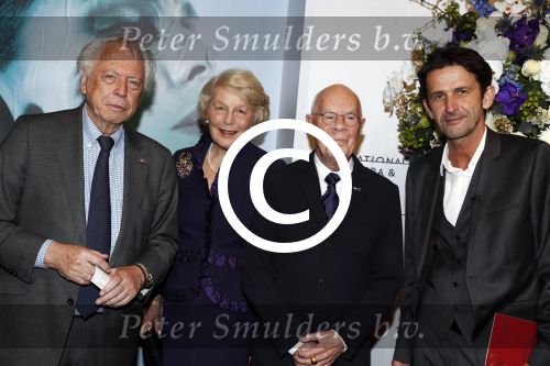 Amsterdam 15 april 2016
Premiere Natiuonaal Ballet in de stopera.
Cees Dam, Marine Loon van Labouchere, Hans v Manen en Cornald Maas