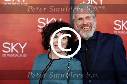 Amsterdam  3 april 2016
Premiere musical Sky in het Amsterdam theater.
Henriette Tol met man Rob Snoek