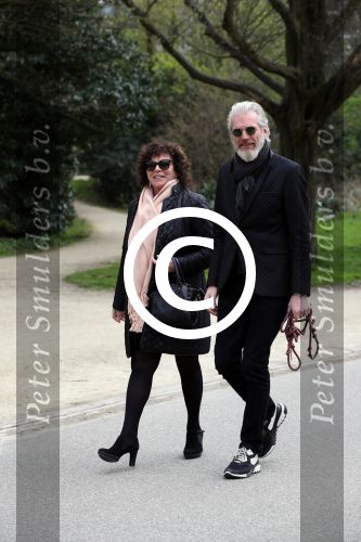 Amsterdam 9 april 2016 
Henriette Tol met haar man in het vondelpark.
