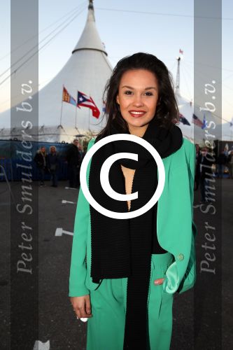 Amsterdam 17 maart 2016
Premiere circus du soleil bij amsterdam arena. Holly Brood met moeder Xandra