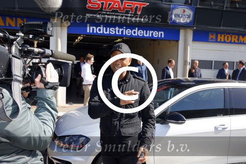 Zandvoort 20 april 2016
Persconferentie Max Verstapen ivm race event ism met Circuitpark Zandvoort en Jumbo.
Prins Bernhard Junior Jos Verstappen en Frits v Eerd waren aanwezig. Humberto Tan