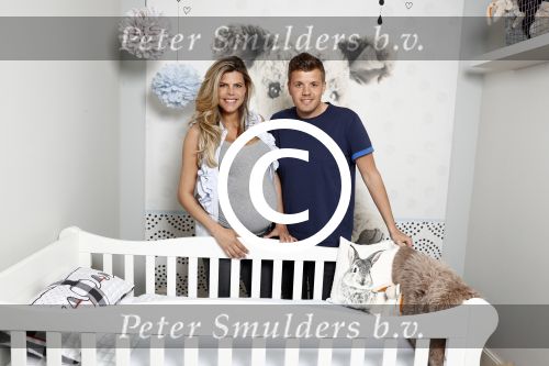 Hilversum 14 april 2016
Jaap Reesema en zijn zwangere vriendin Kim Kotter in de babykamer.