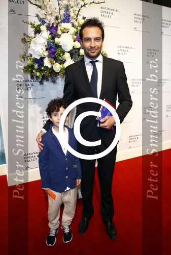 Amsterdam 15 april 2016
Premiere Natiuonaal Ballet in de stopera.
Jeroen Spitzenberger met zoon