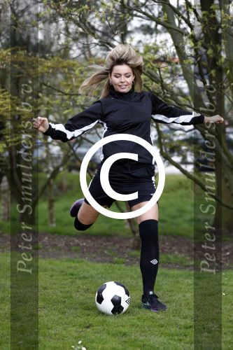 Rotterdam 13 april 2016
Life after Football LAF Voet golf met oa Eljero Elia Najib Amhali Pierre v Hooijdonk Fajah Lourens Joelle Witschge Ramon Beuk Evgeniy Levchencko Michael Mols Romano Denneboom Kahlid Boularouz en de organisatoren Regi Blinker enSoufian Asafiati