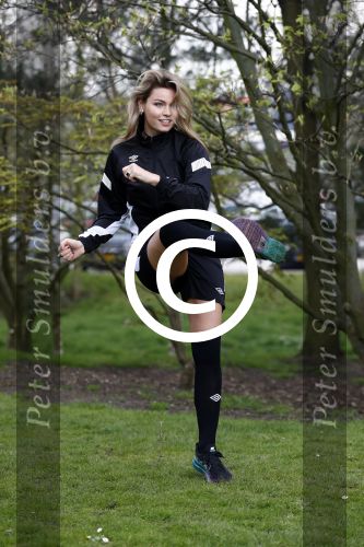 Rotterdam 13 april 2016
Life after Football LAF Voet golf met oa Eljero Elia Najib Amhali Pierre v Hooijdonk Fajah Lourens Joelle Witschge Ramon Beuk Evgeniy Levchencko Michael Mols Romano Denneboom Kahlid Boularouz en de organisatoren Regi Blinker enSoufian Asafiati