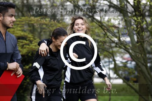 Rotterdam 13 april 2016
Life after Football LAF Voet golf met oa Eljero Elia Najib Amhali Pierre v Hooijdonk Fajah Lourens Joelle Witschge Ramon Beuk Evgeniy Levchencko Michael Mols Romano Denneboom Kahlid Boularouz en de organisatoren Regi Blinker enSoufian Asafiati