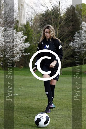 Rotterdam 13 april 2016
Life after Football LAF Voet golf met oa Eljero Elia Najib Amhali Pierre v Hooijdonk Fajah Lourens Joelle Witschge Ramon Beuk Evgeniy Levchencko Michael Mols Romano Denneboom Kahlid Boularouz en de organisatoren Regi Blinker enSoufian Asafiati