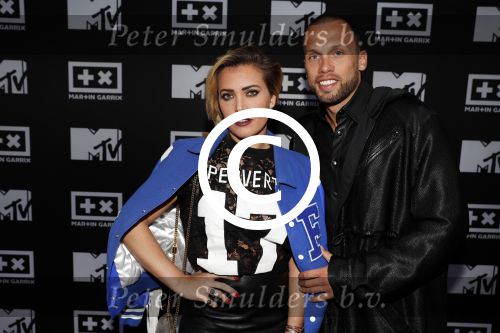Amsterdam 11 april 2016
Premiere documentaire Martin Garrix in tuschinski.
Johnny Heitinga met zijn vrouw Charlotte Sophie