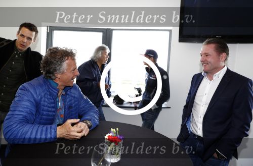 Zandvoort 20 april 2016
Persconferentie Max Verstapen ivm race event ism met Circuitpark Zandvoort en Jumbo.
Prins Bernhard Junior Jos Verstappen en Frits v Eerd waren aanwezig. Jan Lammers