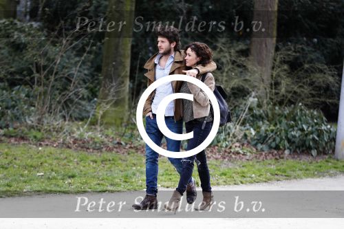 Amsterdam 2 april 2016
Katja Schuurman en haar vriend Freek v Noortwijk in het vondelpark.