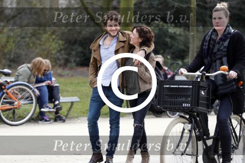 Amsterdam 2 april 2016
Katja Schuurman en haar vriend Freek v Noortwijk in het vondelpark.