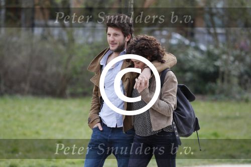 Amsterdam 2 april 2016
Katja Schuurman en haar vriend Freek v Noortwijk in het vondelpark.
