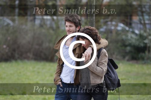 Amsterdam 2 april 2016
Katja Schuurman en haar vriend Freek v Noortwijk in het vondelpark.
