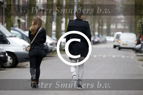 Amsterdam 22 maart 2016 
Kevin Strootman met zijn vriendin Thara Pols op de cornelis schuytstraat