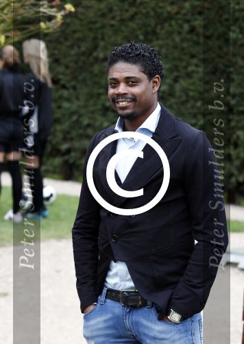 Rotterdam 13 april 2016
Life after Football LAF Voet golf met oa Eljero Elia Najib Amhali Pierre v Hooijdonk Fajah Lourens Joelle Witschge Ramon Beuk Evgeniy Levchencko Michael Mols Romano Denneboom Kahlid Boularouz en de organisatoren Regi Blinker enSoufian Asafiati. Kew Jaliens