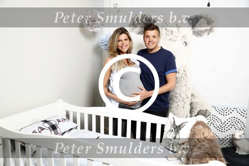 Hilversum 14 april 2016
Jaap Reesema en zijn zwangere vriendin Kim Kotter in de babykamer.