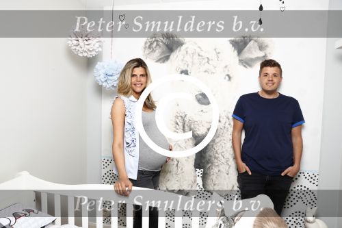 Hilversum 14 april 2016
Jaap Reesema en zijn zwangere vriendin Kim Kotter in de babykamer.