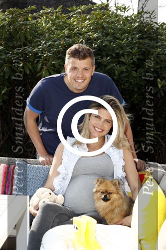 Hilversum 14 april 2016
Jaap Reesema en zijn zwangere vriendin Kim Kotter in de babykamer.