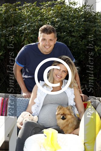 Hilversum 14 april 2016
Jaap Reesema en zijn zwangere vriendin Kim Kotter in de babykamer.