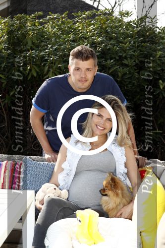 Hilversum 14 april 2016
Jaap Reesema en zijn zwangere vriendin Kim Kotter in de babykamer.