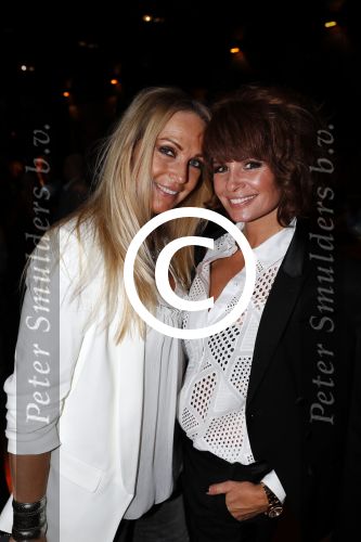 Amsterdam 3 april 2016
Premiere musical Sky in het Amsterdam theater.
Leontine Borsato met vriendin Astrid v d Bosch