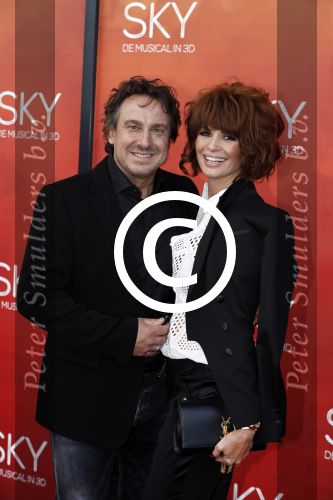 Amsterdam  3 april 2016
Premiere musical Sky in het Amsterdam theater.
Marco Borsato met zijn vrouw Leontine en kinderen Luca Senna en Jada