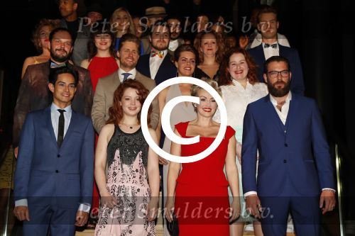Amsterdam 3 april 2016
Premiere musical Sky in het Amsterdam theater. cast met oa Lisse Knaapen Lone v Roosendaal Matteo v d Grijn en Roben Mitchell