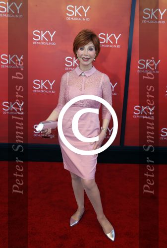 Amsterdam  3 april 2016
Premiere musical Sky in het Amsterdam theater.
Marijke Helwegen met man