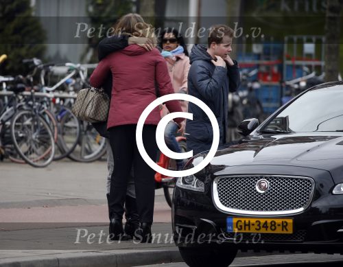 Amsterdam 22 maart 2016 
Marjolein Touw met vriend en .... bij nieuwe auto.