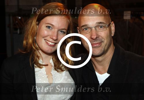 Amsterdam 12 november 2009
Rob Kamphues met zijn nieuwe vriendin Marlijn Weerdenburg