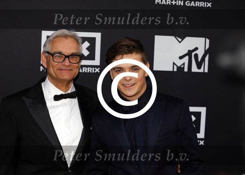 Amsterdam 11 april 2016
Premiere documentaire Martin Garrix in tuschinski. Martin met zijn  vader