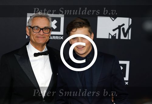 Amsterdam 11 april 2016
Premiere documentaire Martin Garrix in tuschinski. Martin met zijn  vader