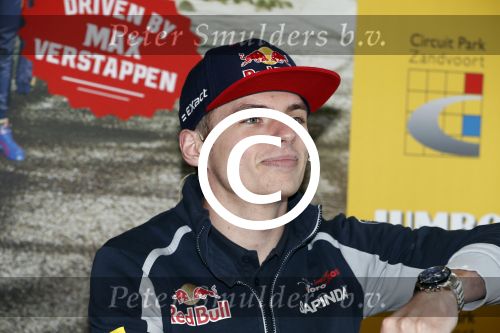Zandvoort 20 april 2016
Persconferentie Max Verstapen ivm race event ism met Circuitpark Zandvoort en Jumbo.
Prins Bernhard Junior Jos Verstappen en Frits v Eerd waren aanwezig.